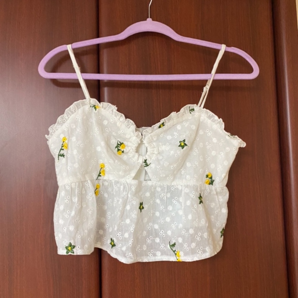 Vanilla mint white crop tank with yellow flowers
